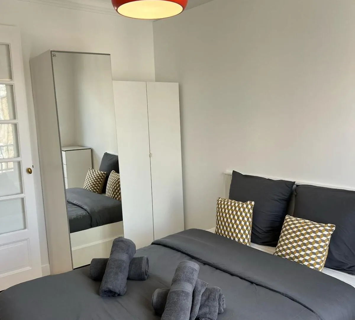 Beautiful Flat Paris Monceau Champs Elysee